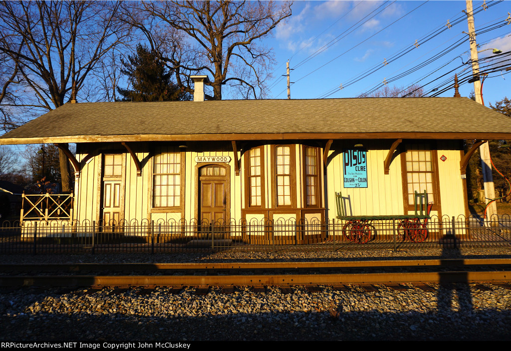 Maywood Station